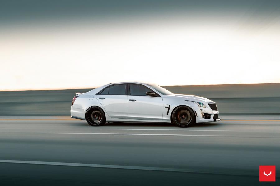  Cadillac CTS-V on Vossen Wheels (HF-2) 2019 года  (фото 32 из 32)